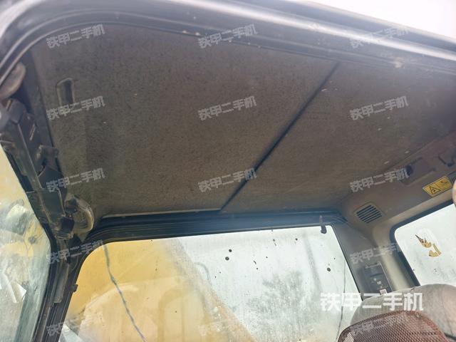 顶棚整体（驾驶室部分）