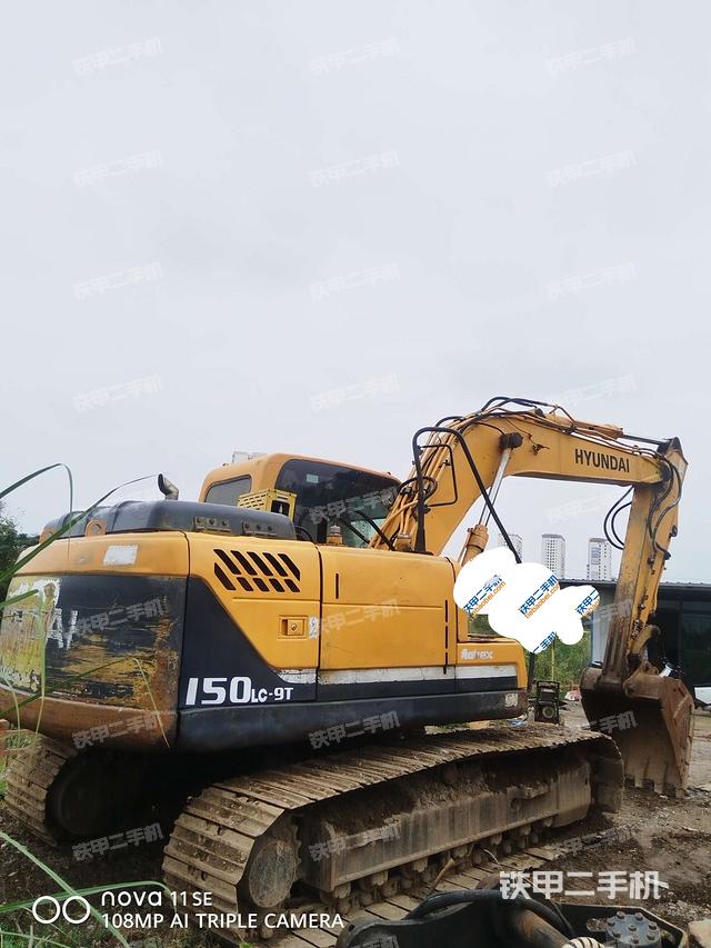 现代R150LC-9挖掘机
