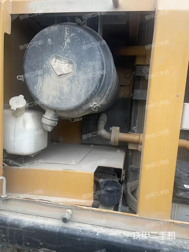 液压泵斜45 左（大件舱室）