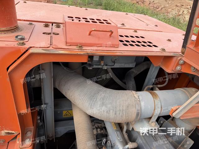 氣門室蓋螺絲特寫（上車部件）