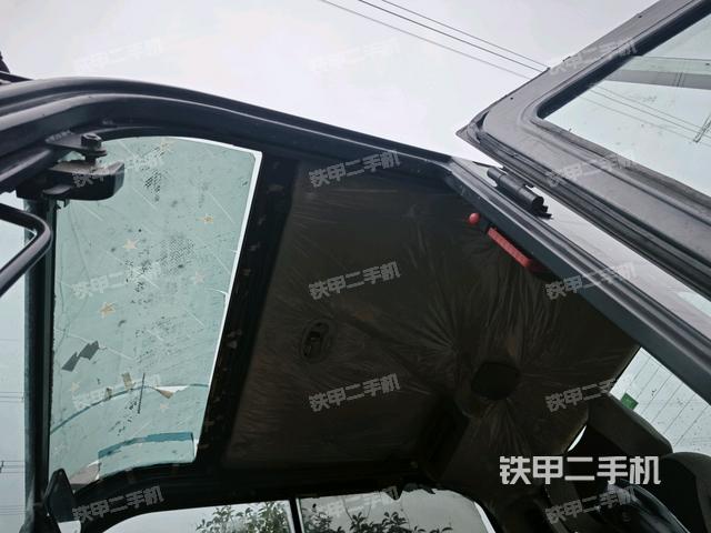 顶棚整体（驾驶室部分）