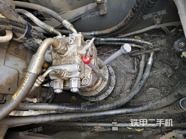 回轉(zhuǎn)馬達（上車部件）