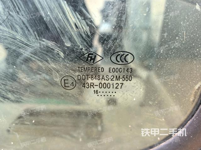 座椅右侧控制台/钥匙门/油门/含右手柄（驾驶室部分）