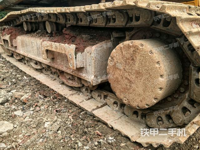 右侧行走马达盖板（行走机构）