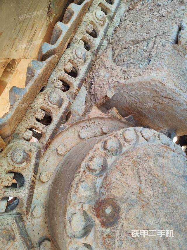 单侧履带整体（整机外观）