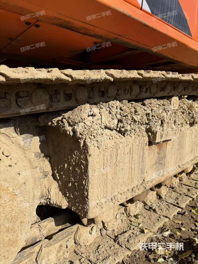 單側履帶整體（整機外觀）