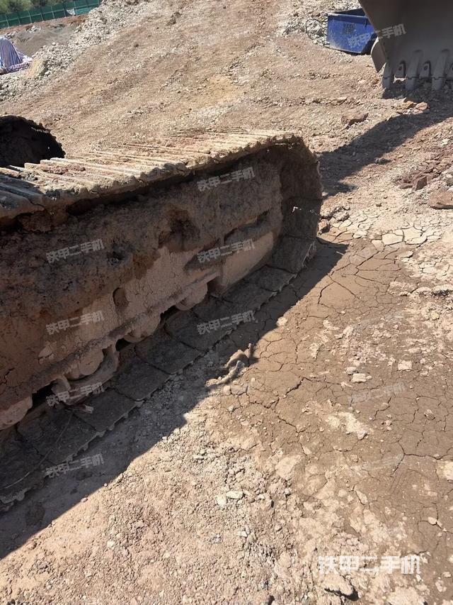 左侧履带整体 （行走机构）