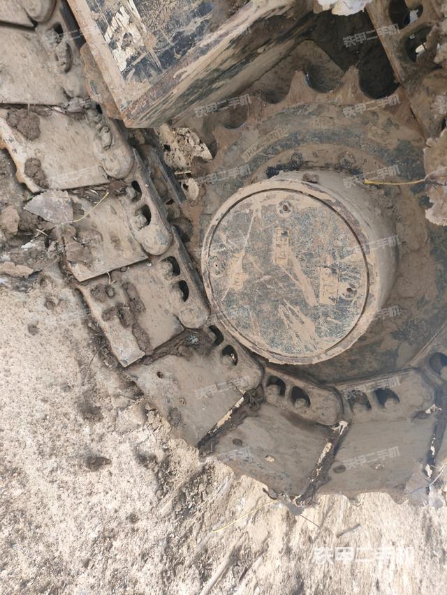 右驅(qū)動(dòng)輪（行走機(jī)構(gòu)）