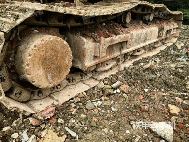 左侧履带整体 （行走机构）