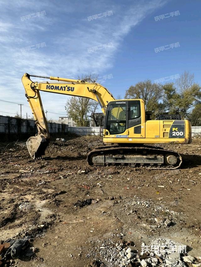 小松PC200-8M0挖掘机