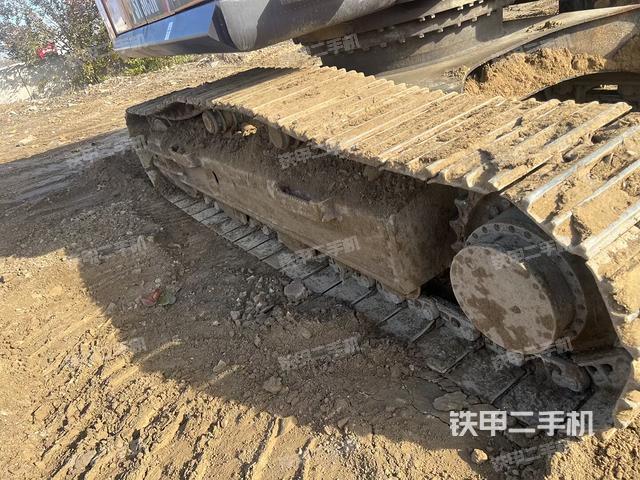 單側(cè)履帶整體（整機外觀）