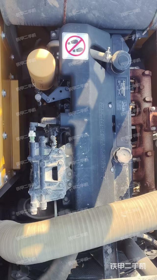 发动机室（上车部件）