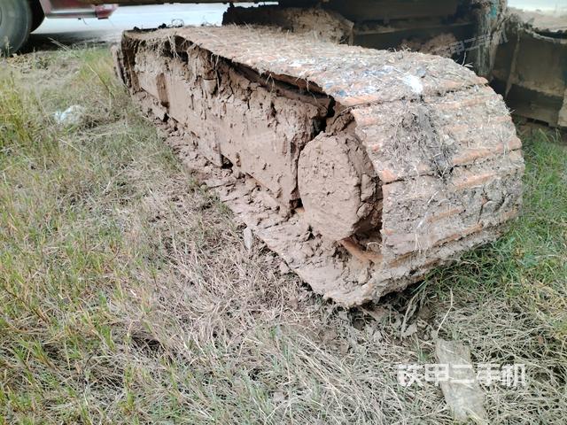 单侧履带整体（整机外观）