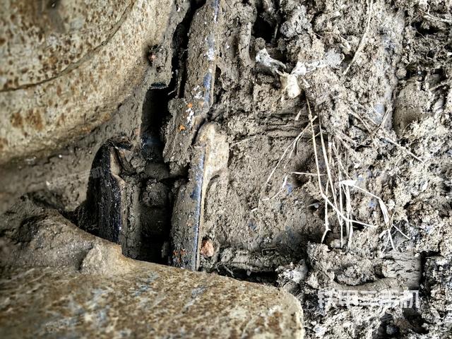 左驱动轮（行走机构）