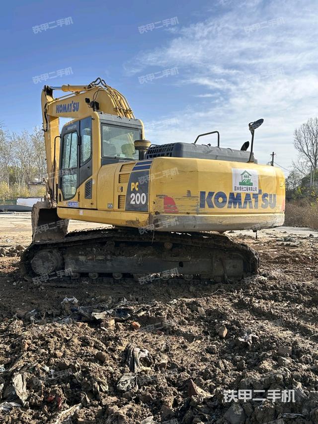 驾驶室顶部（整机外观）