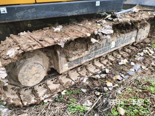 右側(cè)履帶整體?（行走機(jī)構(gòu)）