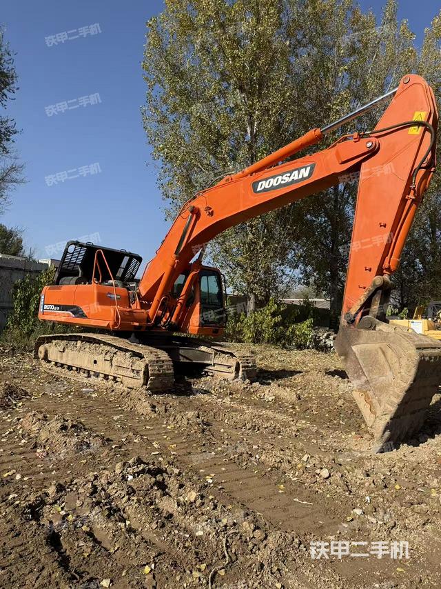 斗山DH370LC-9挖掘機