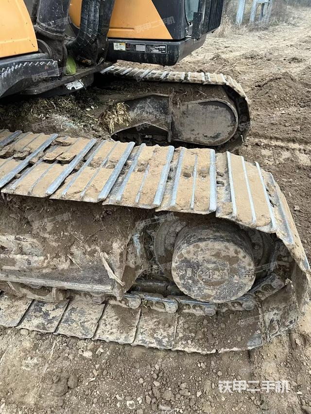 单侧履带整体（整机外观）