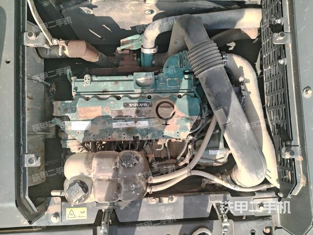 发动机整体俯视（整机外观）