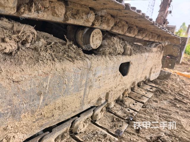 右導(dǎo)向輪（行走機(jī)構(gòu)）