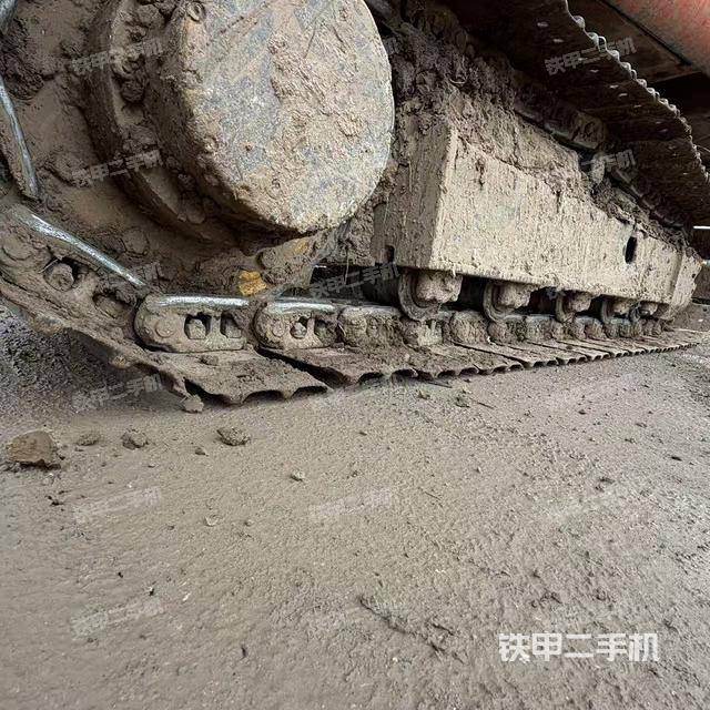 单侧履带整体（整机外观）