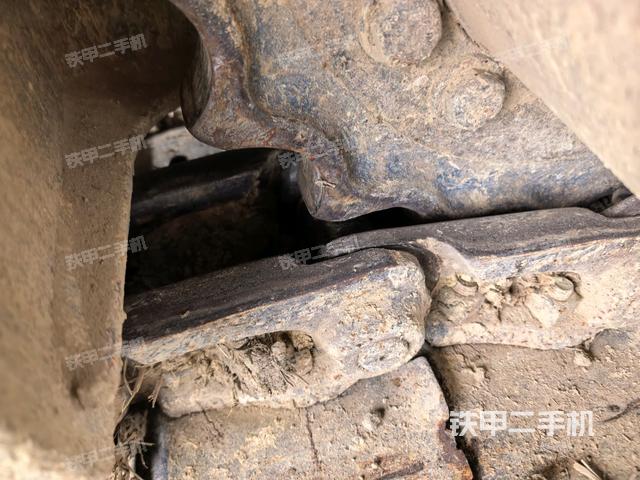 左導(dǎo)向輪（行走機(jī)構(gòu)）