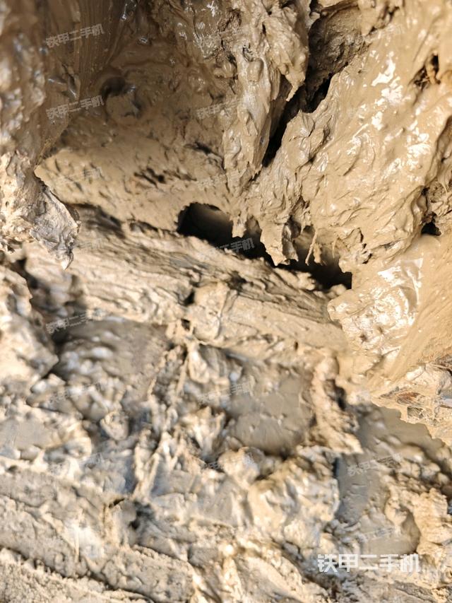 右驱动轮（行走机构）