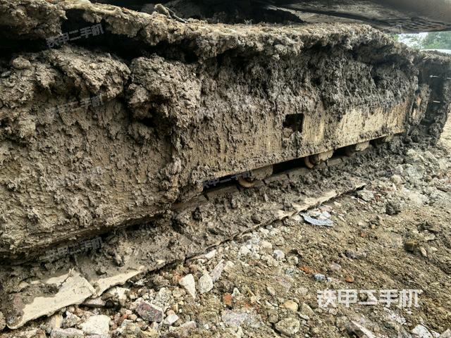 左侧履带整体 （行走机构）