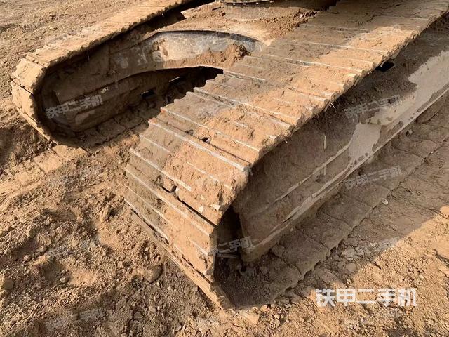 单侧履带整体（整机外观）