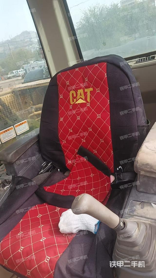 驾驶室整体（整机外观）