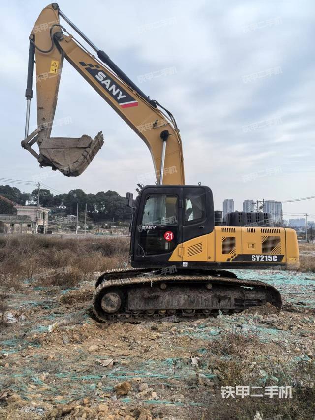 三一重工SY215C挖掘机