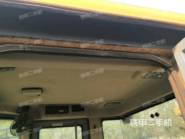 驾驶室外顶全景（压路机驾驶室）