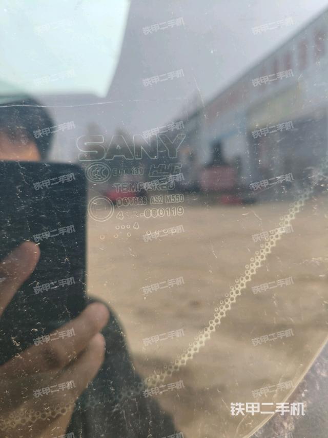 后窗玻璃角標(biāo)（駕駛室部分）