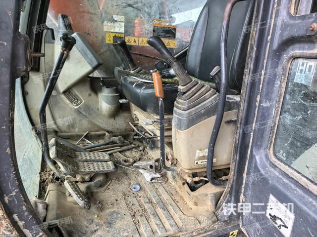 后窗玻璃角標(biāo)（駕駛室部分）