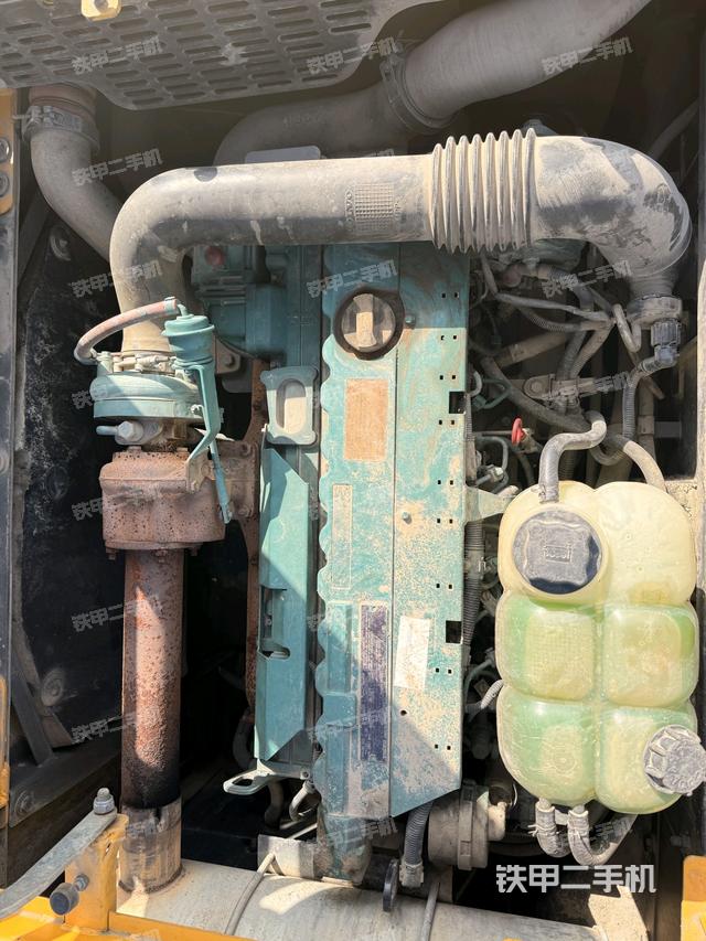 发动机整体俯视（整机外观）