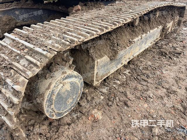 单侧履带整体（整机外观）