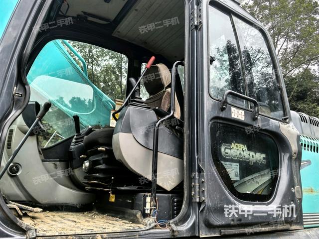 驾驶室正侧（驾驶室部分）