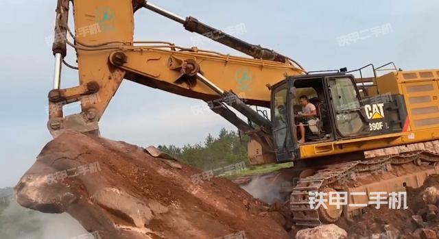 卡特彼勒CAT?390F L 液壓挖掘機(jī)