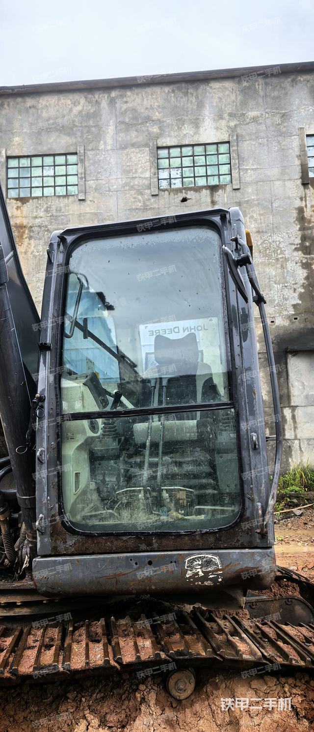 驾驶室整体（整机外观）