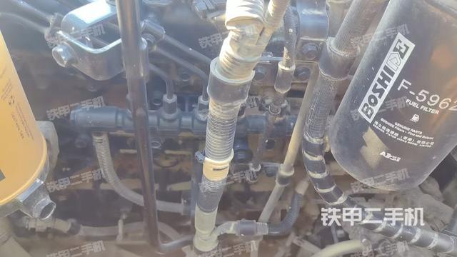 气门室盖螺丝特写（上车部件）