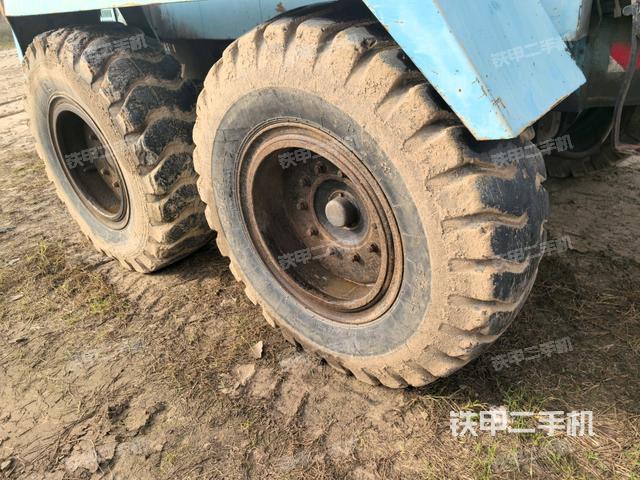 工作装置3（工作装置）