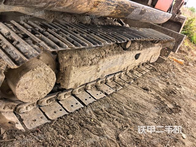 左驅(qū)動(dòng)輪（行走機(jī)構(gòu)）