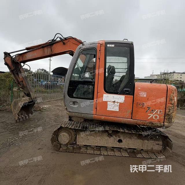 日立ZX70挖掘机
