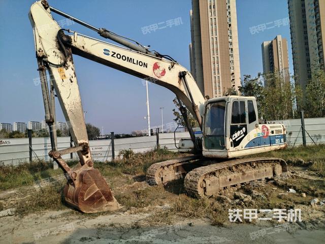 中联重科ZE205E挖掘机