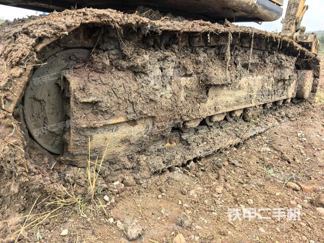 左侧履带整体 （行走机构）