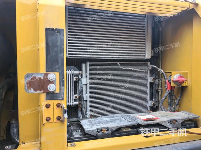 液压泵室（大件舱室）