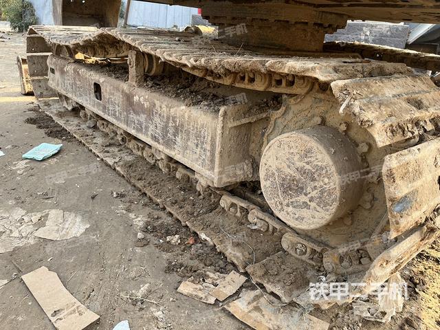 单侧履带整体（整机外观）