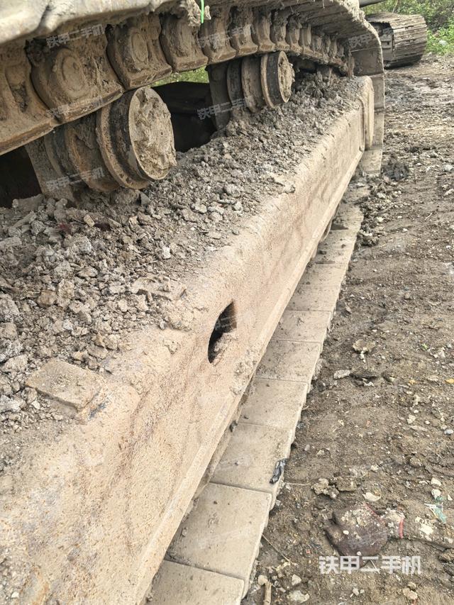 右侧履带整体（行走机构）