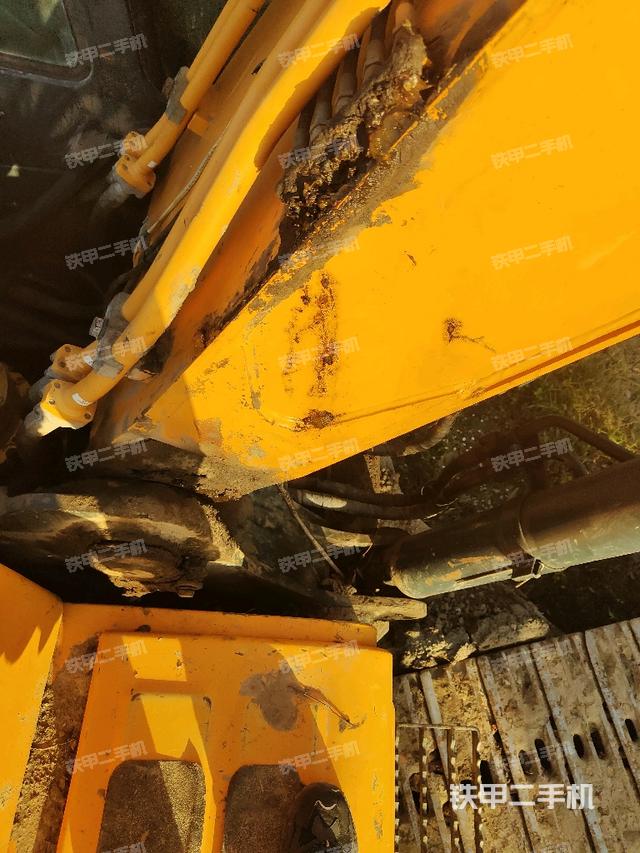 大臂根部 斜视（工作和回转装置）