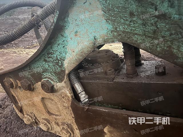 整机右侧（设备外观及核心部件）